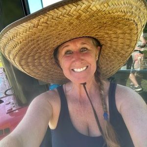 Meet your Posher, Kim